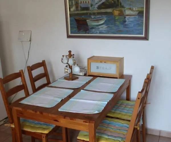 Rocka View Apartment *